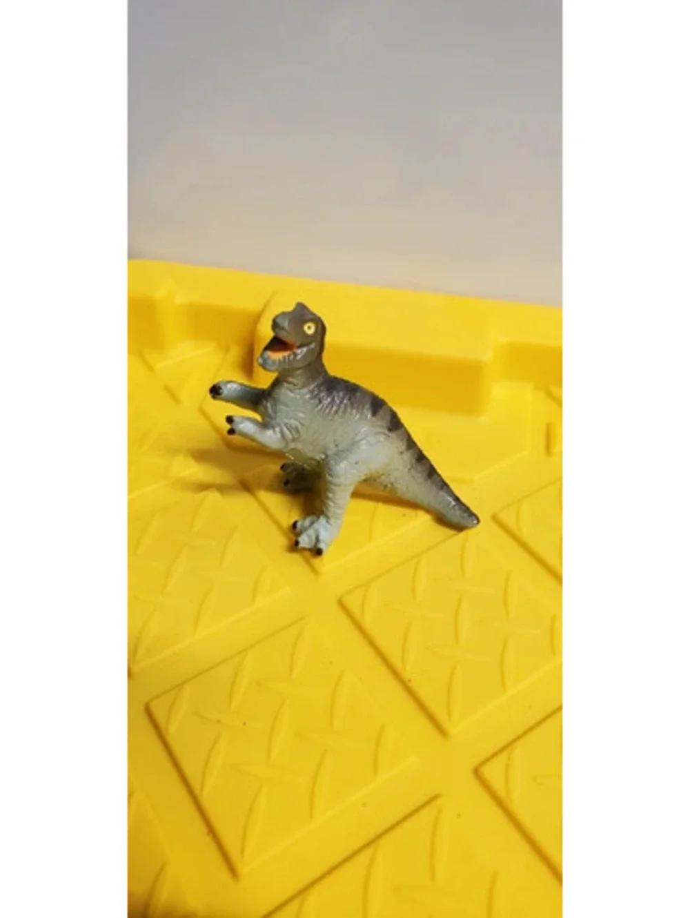 Vintage Safari Ltd Tyrannosaurus Rex T-Rex Dinosaur Figure Toy